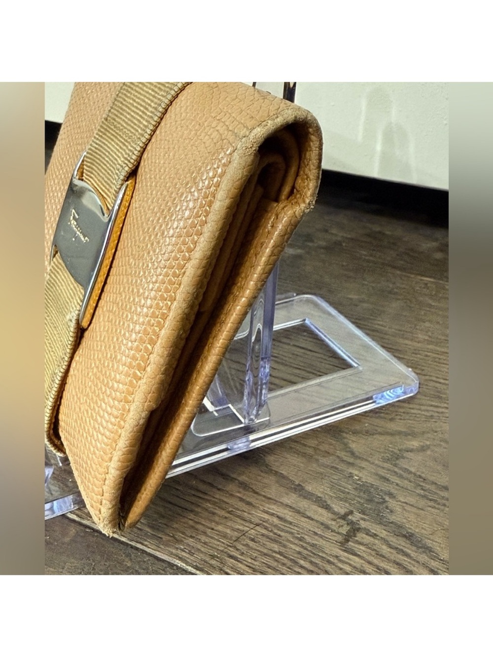Salvatore Ferragamo Camel/Brown Leather Wallet with Grosgrain Bow Accent - Picture 3 of 9